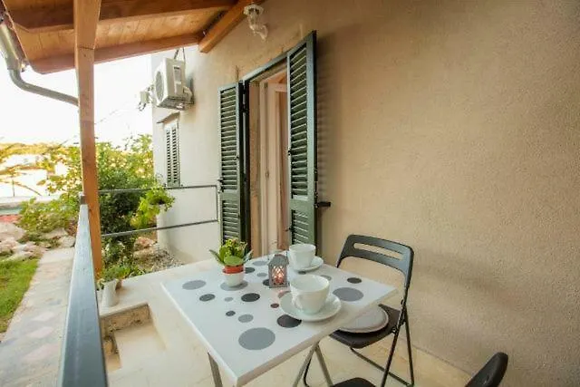 Season4All Apartments Mali Losinj